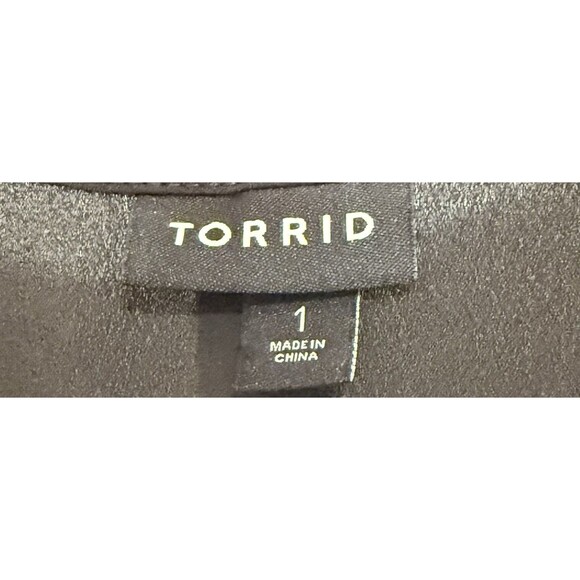 Torrid 1 Black Sheer Chiffon Georgette Blouse | Layered V-Neck Short Sleeve Top - Picture 3 of 9